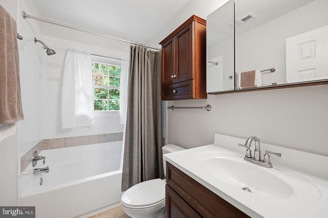 7347 HUNTON ST, Warrenton, VA 20187