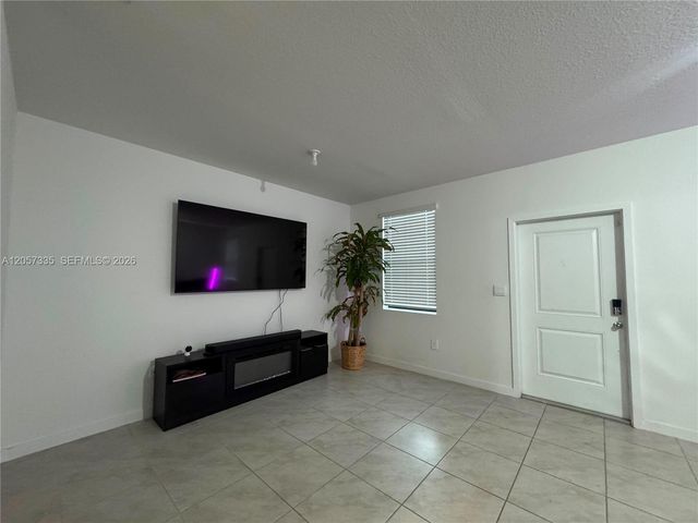 270 NE 12th Street 270, Florida City, FL 33034
