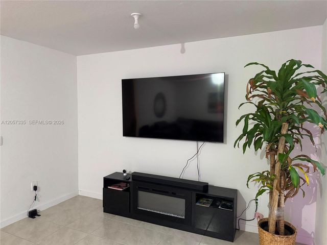 270 NE 12th Street 270, Florida City, FL 33034