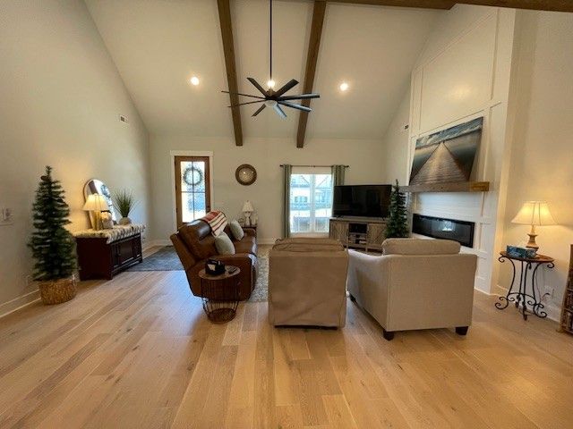 101 Sawyer Ct, Clarksville, TN 37043