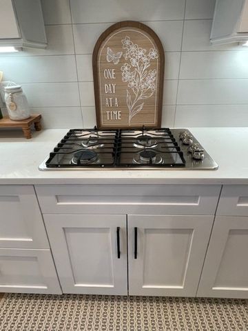 101 Sawyer Ct, Clarksville, TN 37043