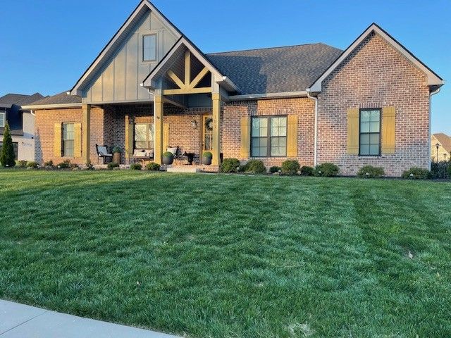 101 Sawyer Ct, Clarksville, TN 37043