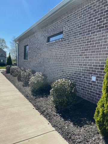 101 Sawyer Ct, Clarksville, TN 37043