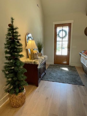 101 Sawyer Ct, Clarksville, TN 37043