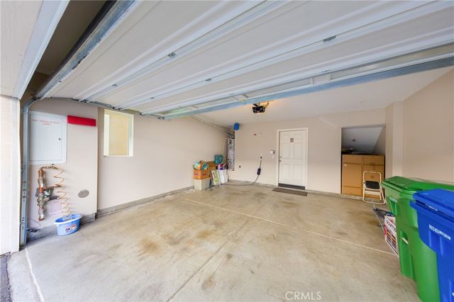 14705 Sherman Way, Van Nuys, CA 91405