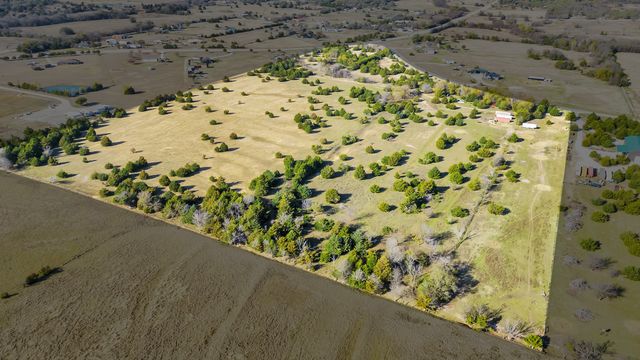 15223 S Fm 372, Valley View, TX 76272