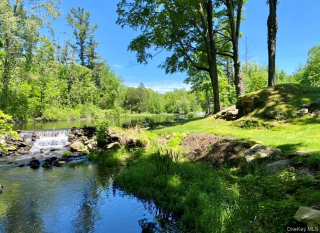 67 Dean Road, Stormville, NY 12582