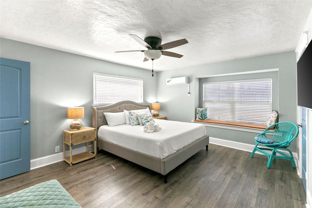 319 Pompano Lane, Surfside Beach, TX 77541