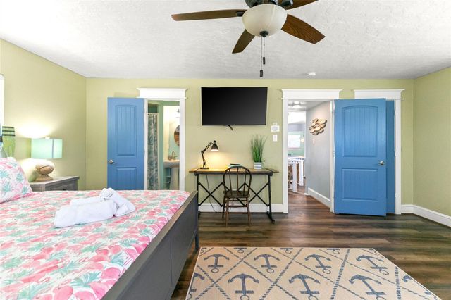 319 Pompano Lane, Surfside Beach, TX 77541