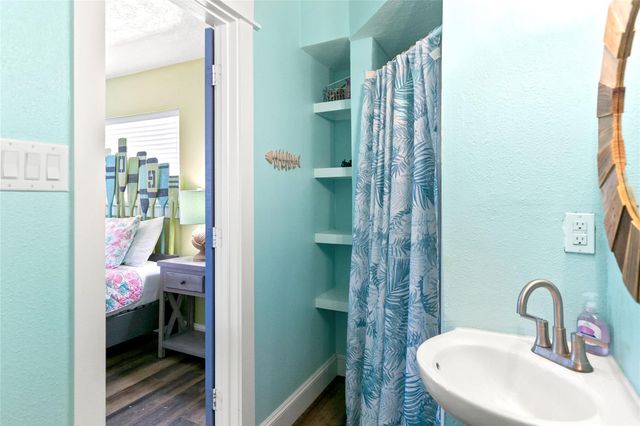 319 Pompano Lane, Surfside Beach, TX 77541