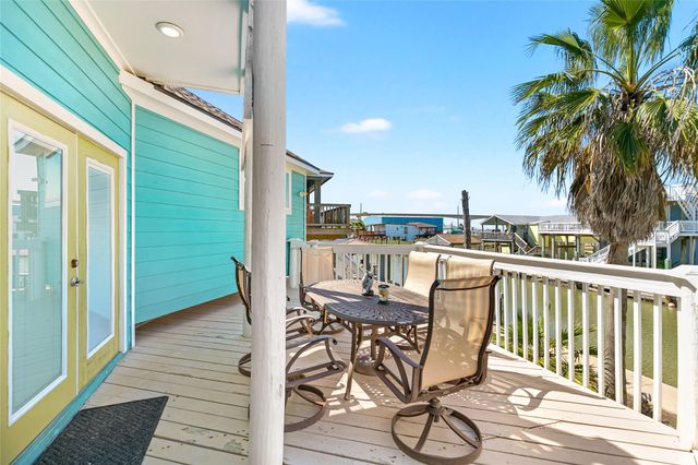 319 Pompano Lane, Surfside Beach, TX 77541