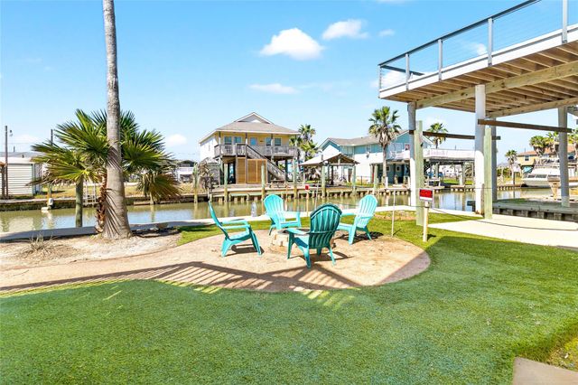 319 Pompano Lane, Surfside Beach, TX 77541