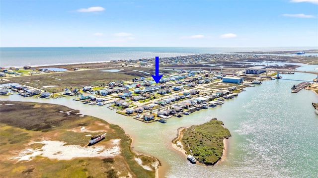 319 Pompano Lane, Surfside Beach, TX 77541