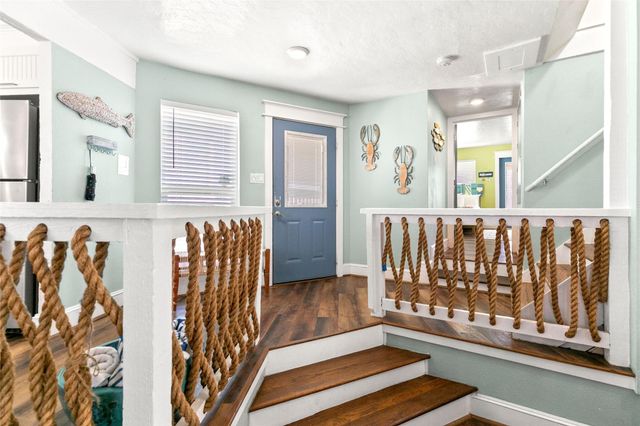 319 Pompano Lane, Surfside Beach, TX 77541