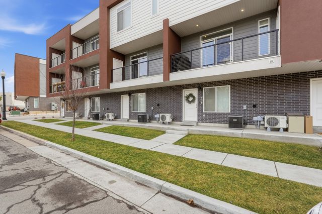 434 E DEPOT ST, Clearfield, UT 84015