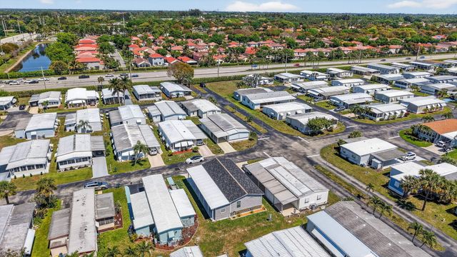 58012 Bahama Bay, Boynton Beach, FL 33436