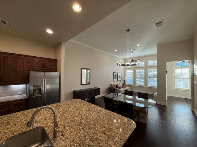 108 Rivalto CIR C3, Lakeway, TX 78734