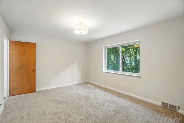 1224 Westminster Drive, Cincinnati, OH 45229