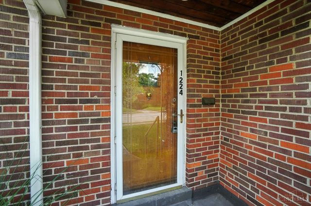 1224 Westminster Drive, Cincinnati, OH 45229