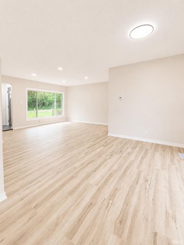 104 S 33Rd Street, South Bend, IN 46615