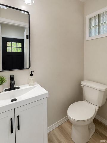 104 S 33Rd Street, South Bend, IN 46615