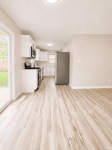 104 S 33Rd Street, South Bend, IN 46615