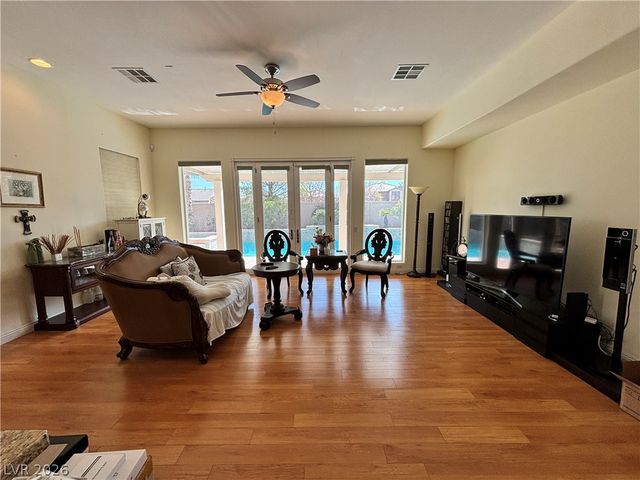 932 Viscanio Place, Las Vegas, NV 89138