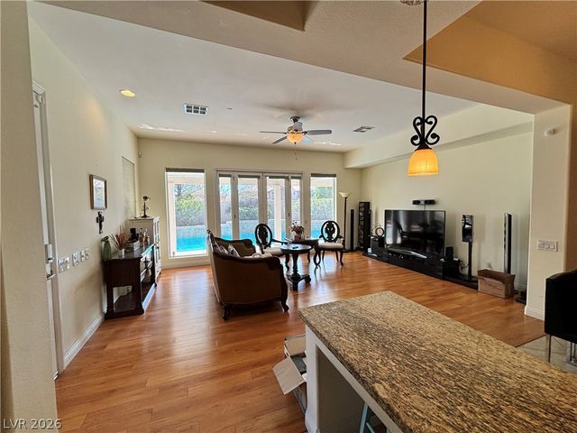 932 Viscanio Place, Las Vegas, NV 89138