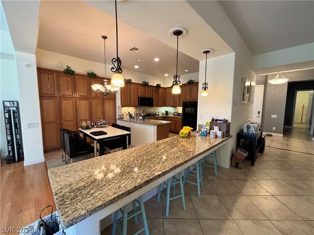 932 Viscanio Place, Las Vegas, NV 89138