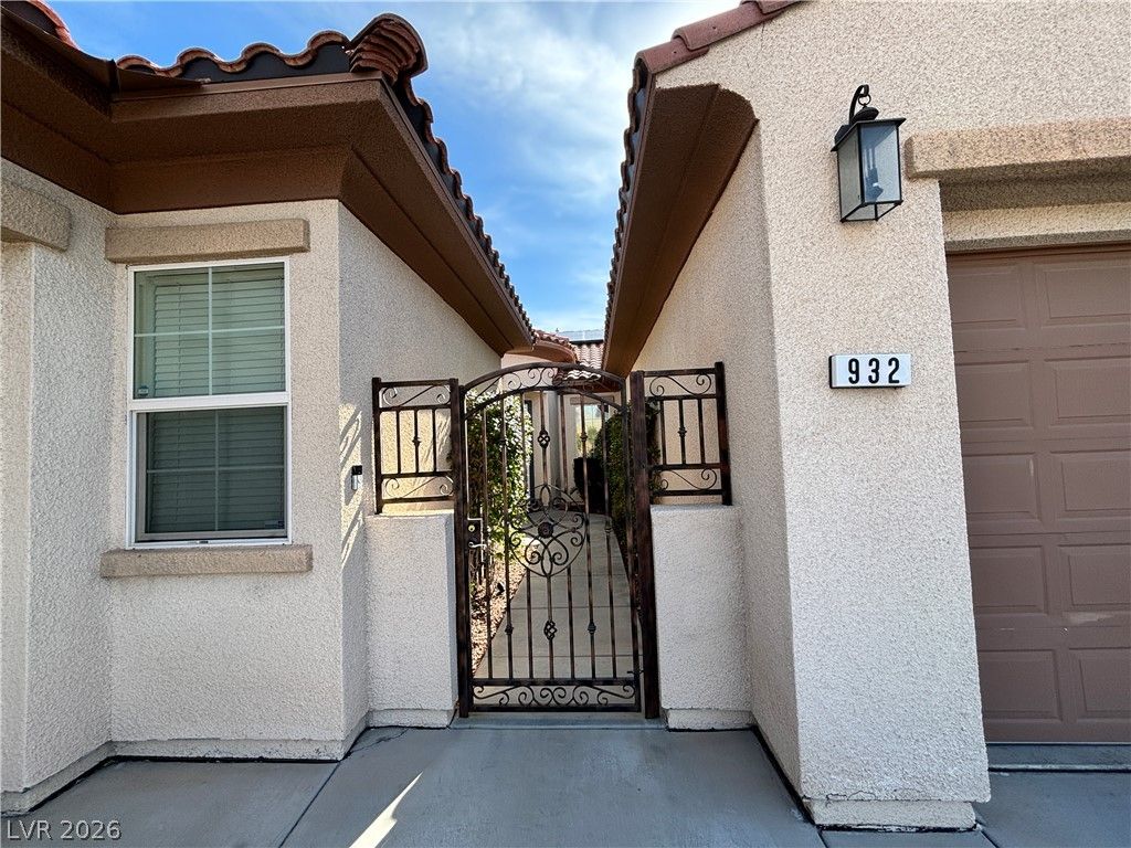 932 Viscanio Place, Las Vegas, NV 89138 — photo 2