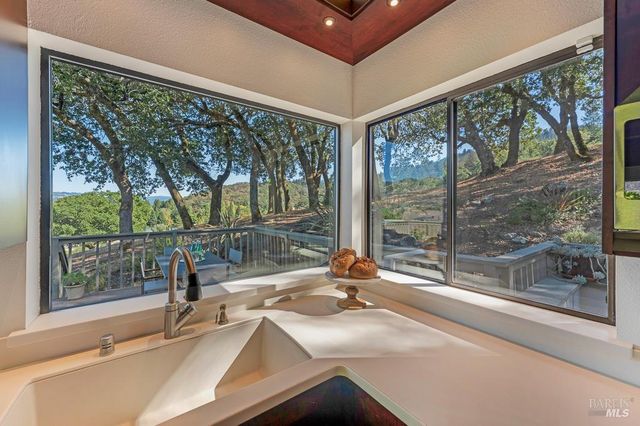 6417 Timber Springs Ct, Santa Rosa, CA 95409