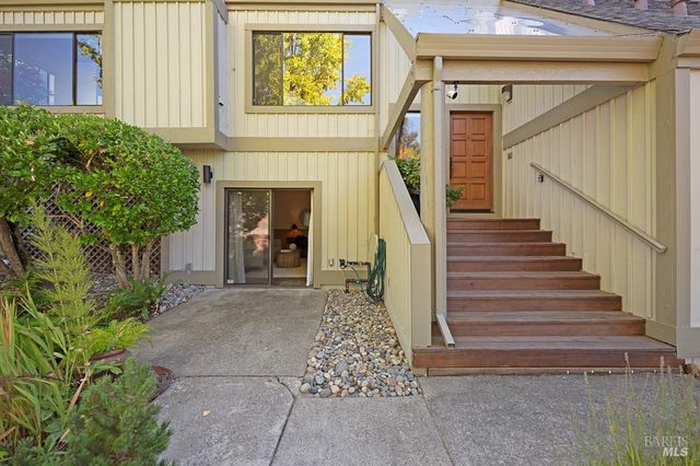 6417 Timber Springs Ct, Santa Rosa, CA 95409