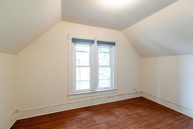 1608 West AVENUE S, La Crosse, WI 54601