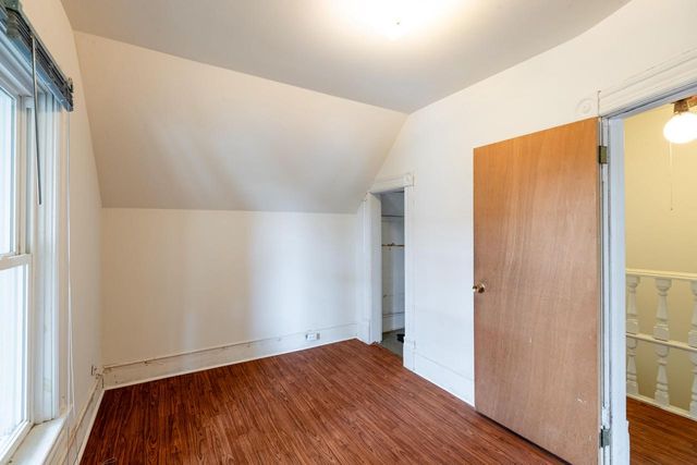 1608 West AVENUE S, La Crosse, WI 54601