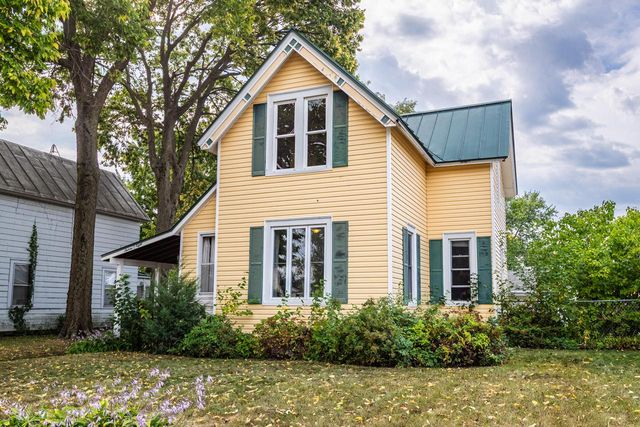 1608 West AVENUE S, La Crosse, WI 54601