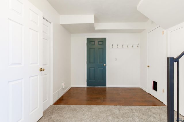 4703 WINDSOR DR, Rapid City, SD 57702