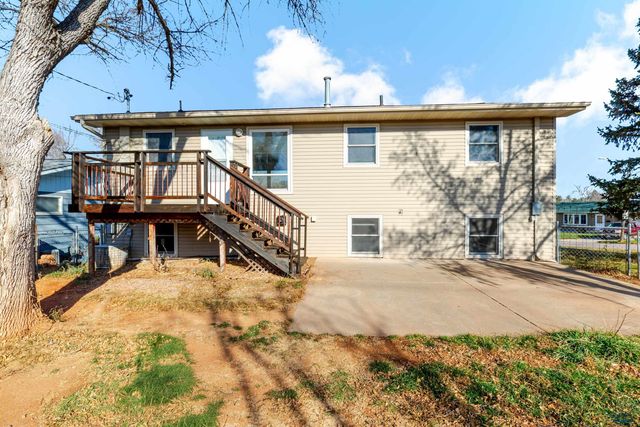 4703 WINDSOR DR, Rapid City, SD 57702