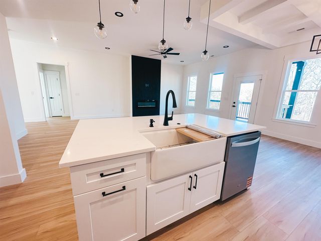 360 Scenic Avenue, Campobello, SC 29322