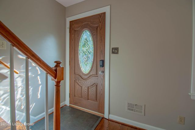 3311 Dogwood Dr, Louisville, KY 40220