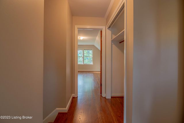 3311 Dogwood Dr, Louisville, KY 40220