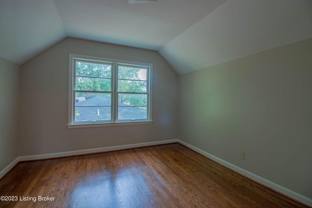 3311 Dogwood Dr, Louisville, KY 40220