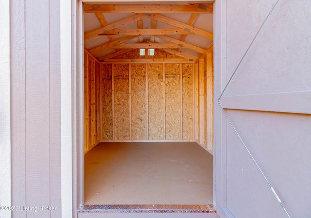 3311 Dogwood Dr, Louisville, KY 40220