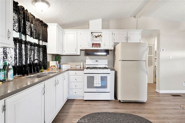 23456 Ottawa 28, Apple Valley, CA 92308