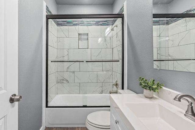 1202 Commerce Drive, Greenville, TX 75401