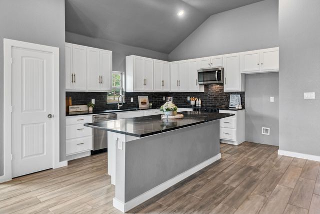 1202 Commerce Drive, Greenville, TX 75401