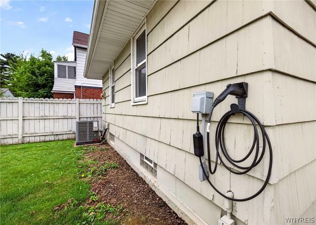 37 Lorraine Avenue, Buffalo, NY 14220