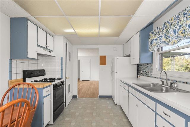 104 W FRANKLIN Ct, Spokane, WA 99205