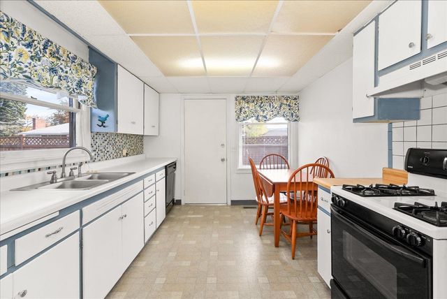 104 W FRANKLIN Ct, Spokane, WA 99205