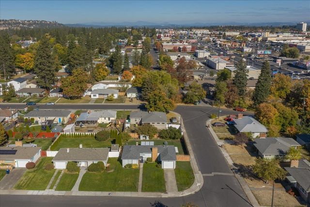104 W FRANKLIN Ct, Spokane, WA 99205
