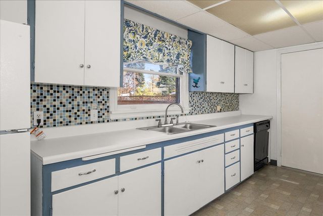 104 W FRANKLIN Ct, Spokane, WA 99205